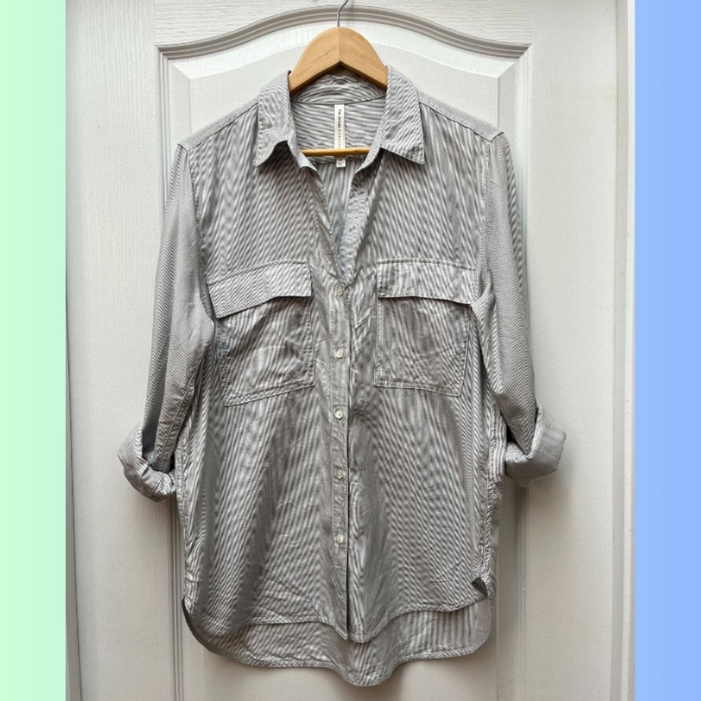 Aritzia The Group by Babaton Utility Button-up Size Medium